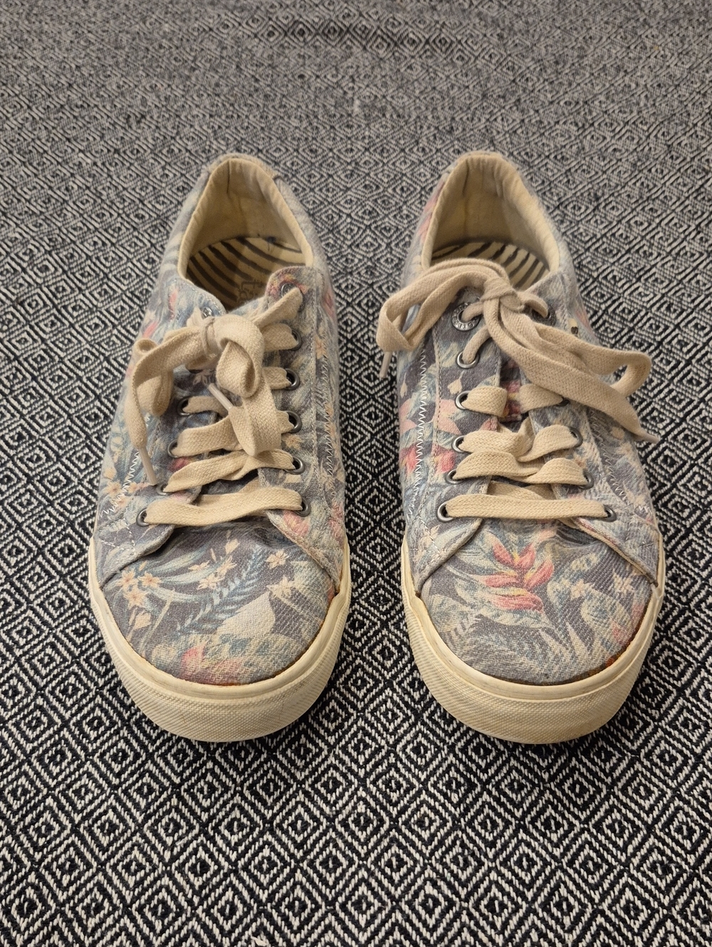 Taos Plim Soul Sneakers Size 11 - Picture 2 of 9